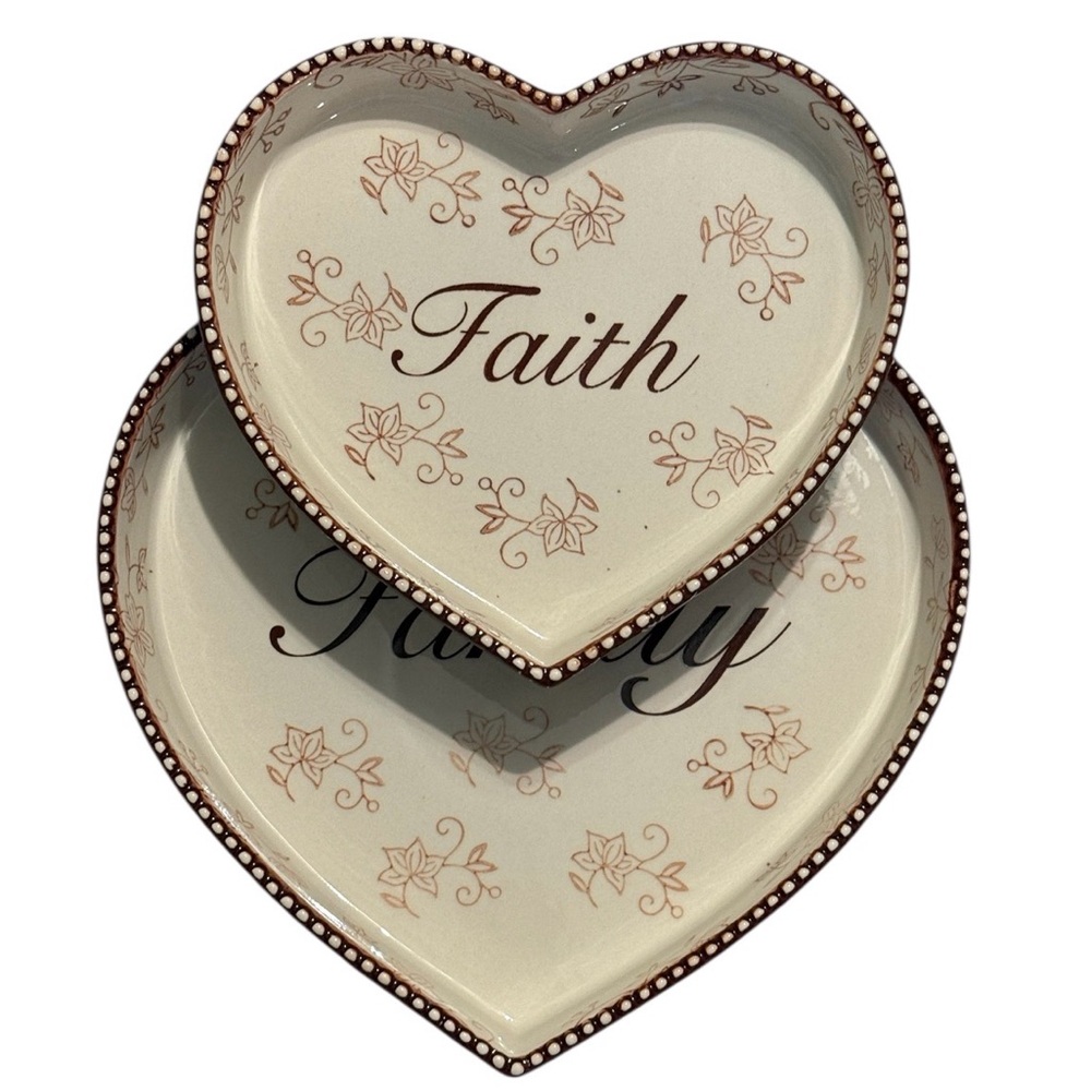 TEMPTATIONS BY TARA FLORAL LACE HEART SHAPED CASSEROLE DISH TRAYS CREAM 10&8 NWT